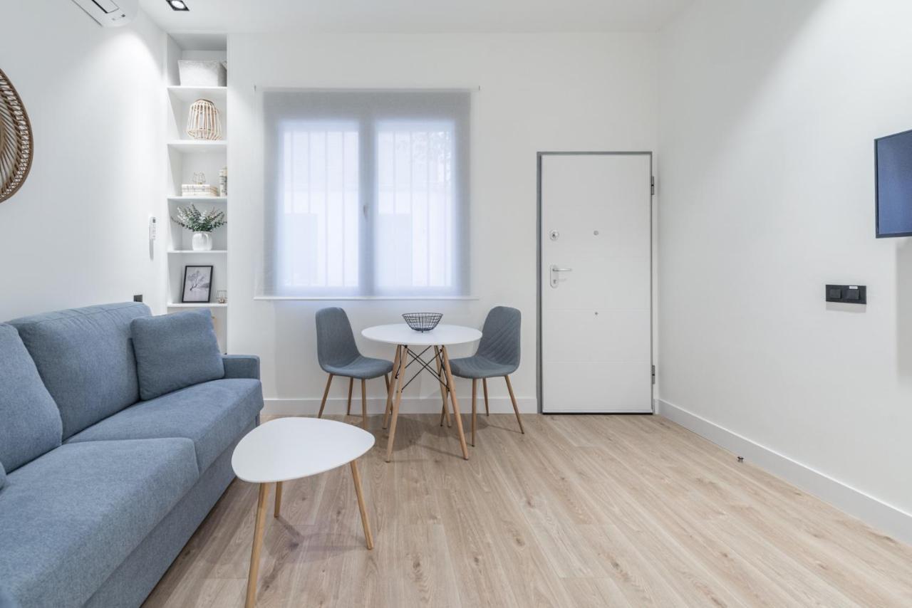Apartament Jes B Close To Bernabeu Stadium Madrid Exterior photo